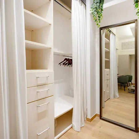 Mercantile 76 * Bari